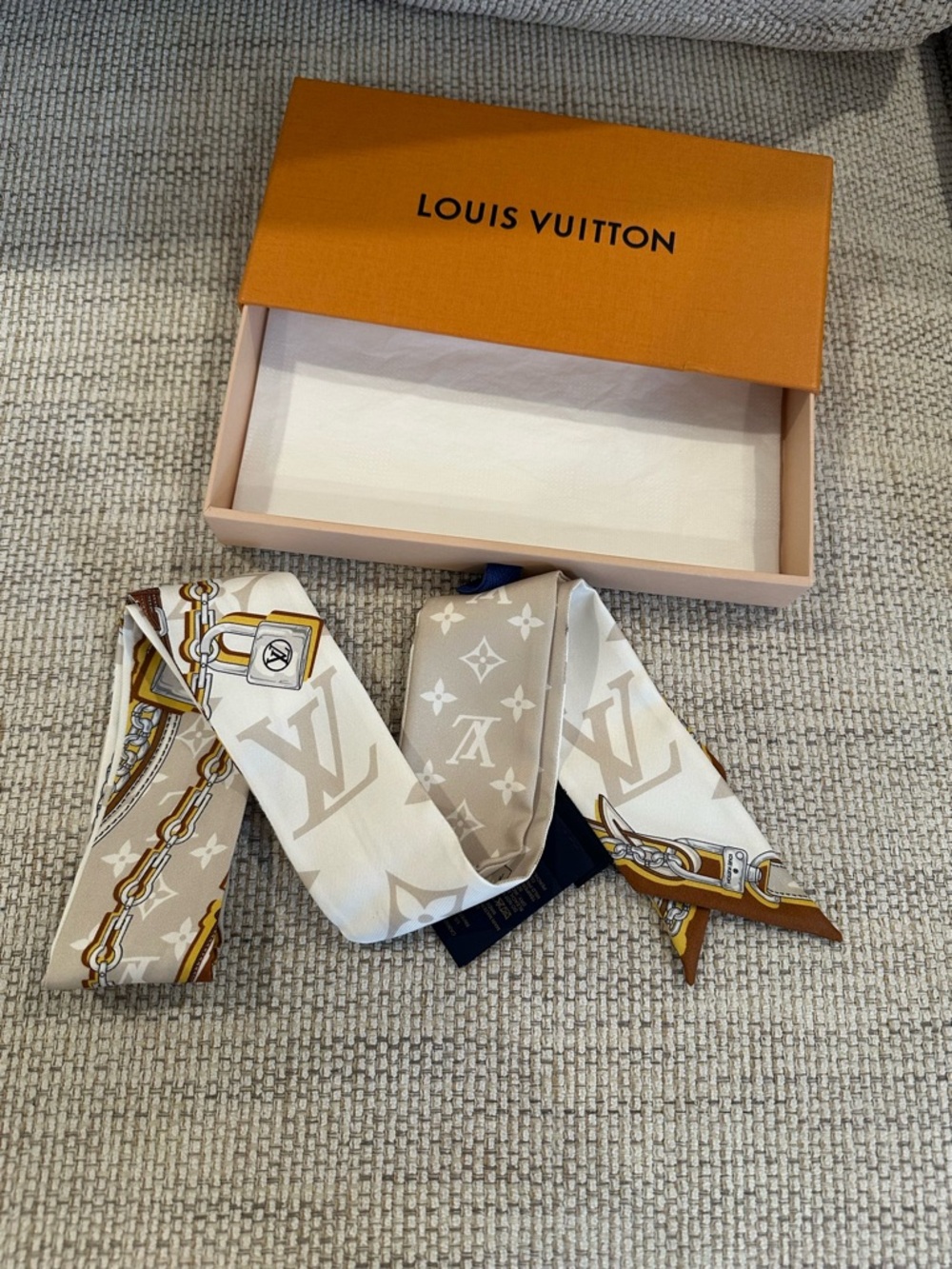 Louis Vuitton Ultimate Monogram Bandeau
